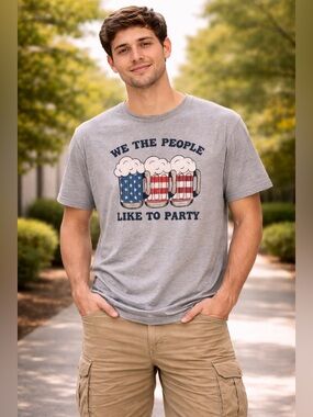 canyon creek men’s Gray Graphic Tee with Patriotic Beer Mugs